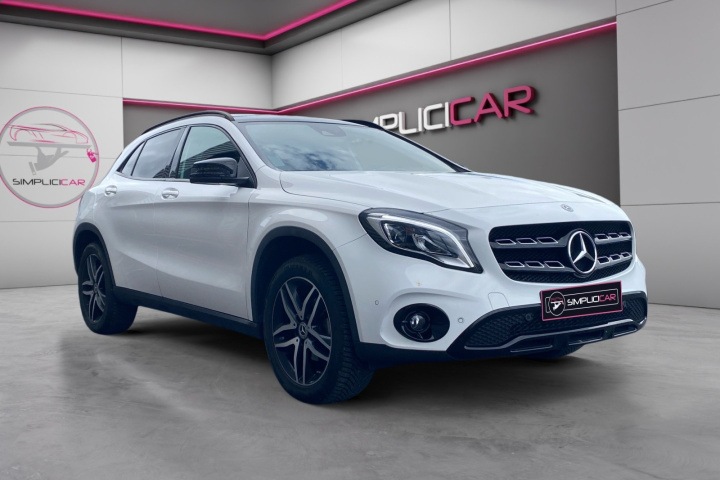 MERCEDES GLA