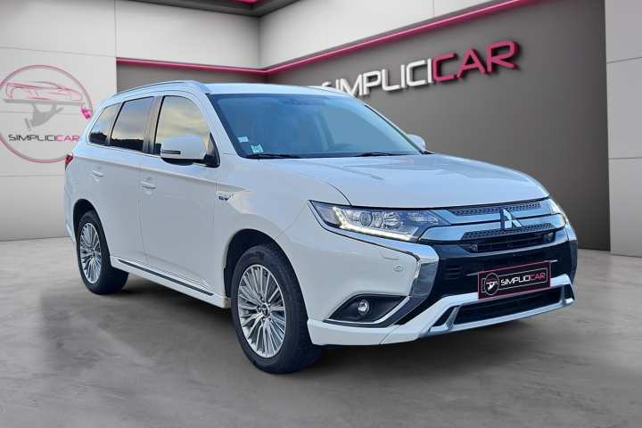 MITSUBISHI OUTLANDER PHEV