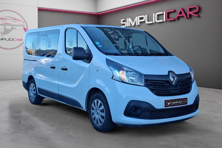 RENAULT TRAFIC COMBI