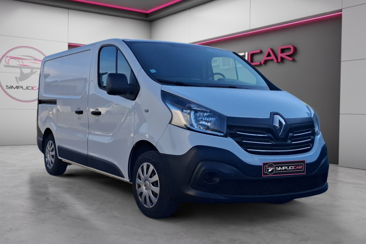 RENAULT TRAFIC FOURGON